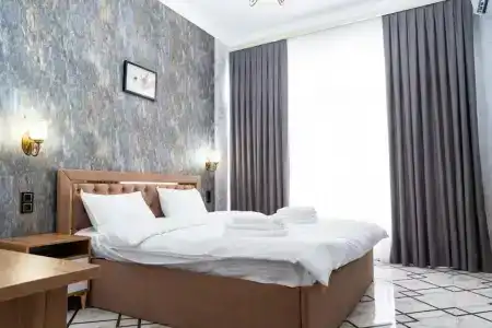 Gold Star Palace - 34