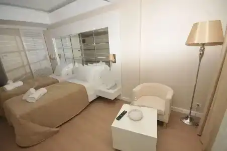 Alesta Yacht - 6