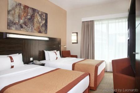 Holiday Inn Express Dubai Safa Park, an IHG - 9
