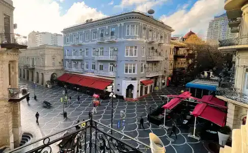 Austin Baku - 9
