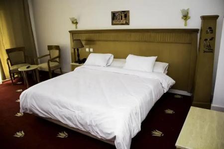 Regency Pyramids - 8