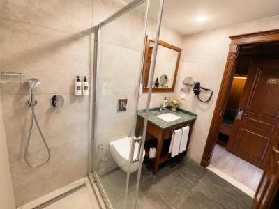 Glk Premier The Home Suites & Spa - 47