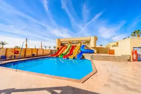 Golden Beach Resort - 4