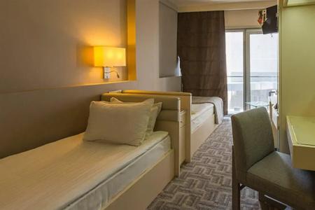 Ramada by Wyndham Istanbul Pera - 26