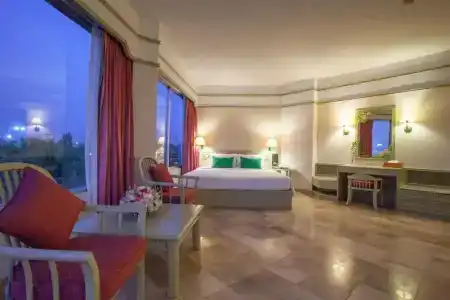 Cholchan Pattaya Beach Resort - Sha Extra Plus - 10