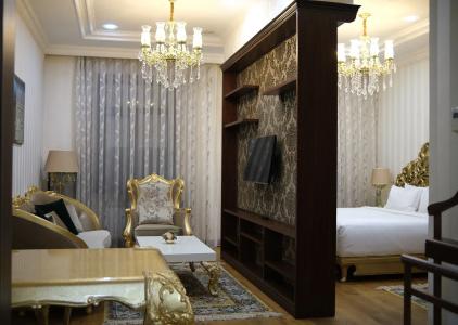 Royal Residence - 22