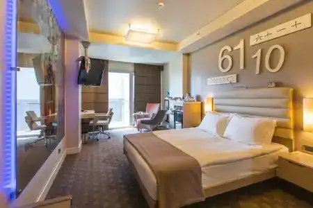 Ramada by Wyndham Istanbul Pera - 9