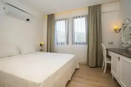 Channel Suites - 5