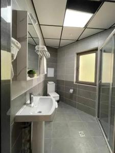 Alpha Plaza - 35