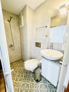 Qonaq & Suites - 49