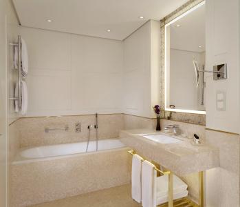 The Alexander, A Luxury Collection - 15