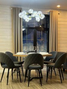 BushHouse Luxe - 2