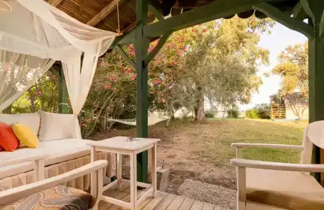 Etenna Beach Bungalows - 14