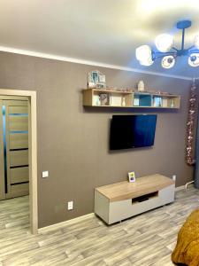 Курчатова 12 - 21