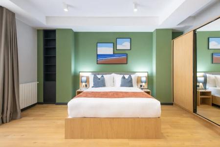 Gratus Aparthotel - 164