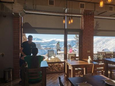 Khizina Rezo | REZO HUT - 9