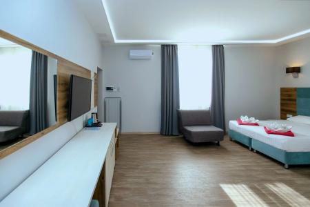 RedHouse - 130