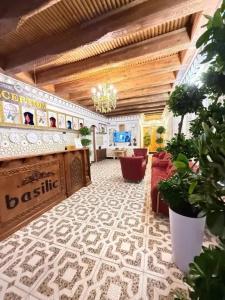 Basilic Boutique - 2