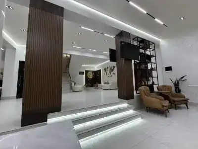 Khan Palace - 8