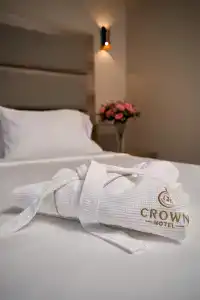 Crown - 12