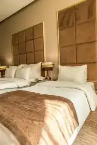 Grand Sapphire - 5