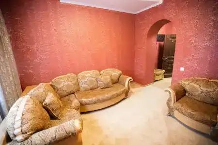 Пирамида - 66