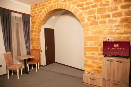 Old Castle Boutique - 7