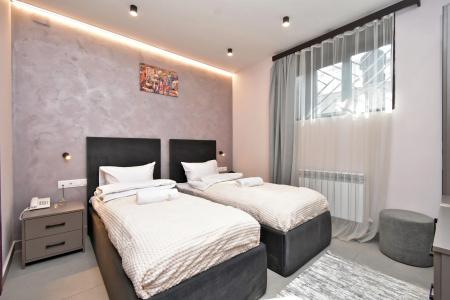Avenue 23 - 69