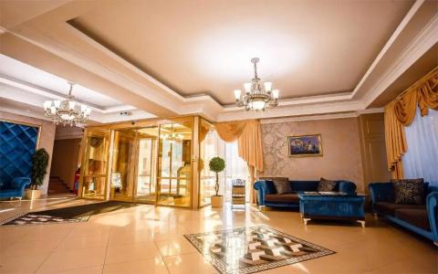 Grand Sapphire - 19