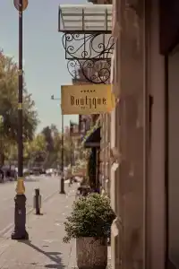 Boutique 19 - 4