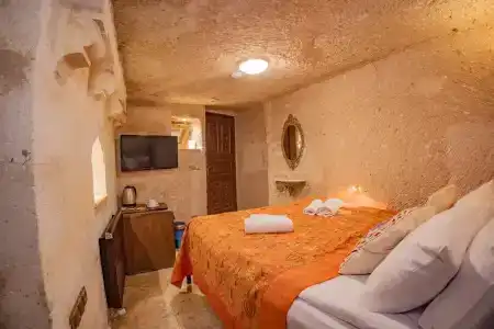Royal Cave - 13