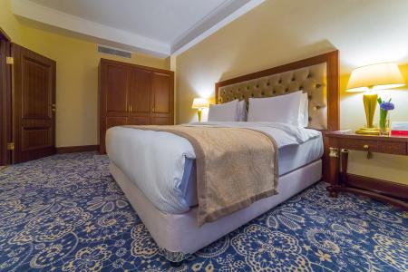 Ramada by Wyndham Almaty - 8