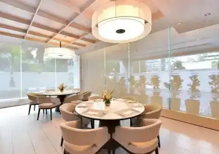 Centre Point Sukhumvit 10 - 37
