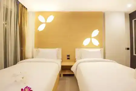 Araya Beach Patong - 9