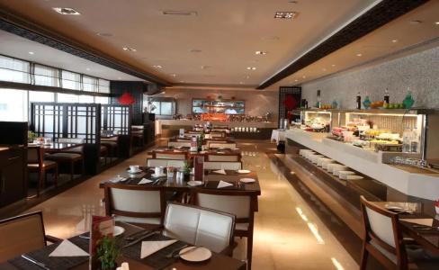 Ramada Downtown Abu Dhabi - 4