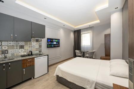 Comfort Suites - 5