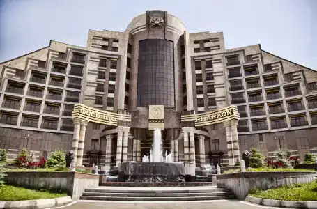 Multi Grand Pharaon - 1