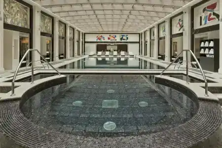Four Seasons Hotel Moscow - 16