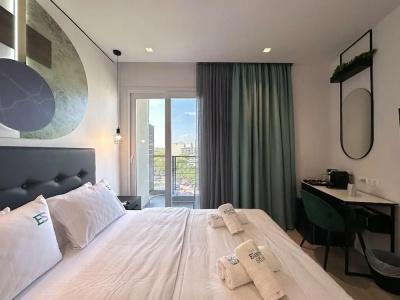 Urban Elephant Suites - 16