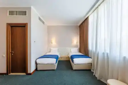 Cruise - 18