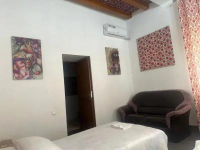 Dolon House - 108