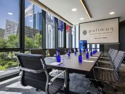 Pullman Tbilisi Axis Towers - 8
