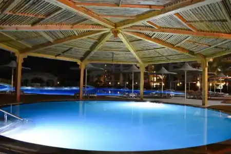 Parrotel Lagoon Resort - 5
