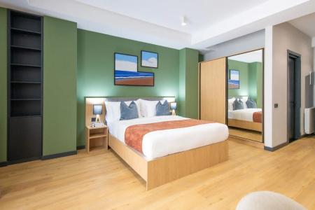 Gratus Aparthotel - 165