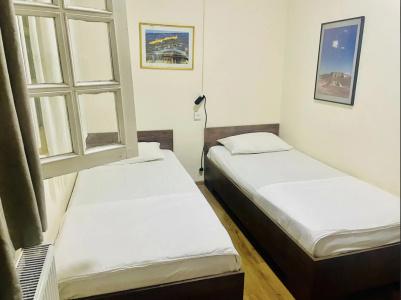 Bon Voyage - 9