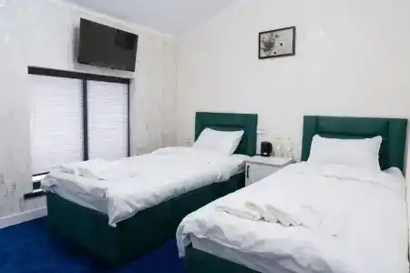 Gold Star Palace - 6