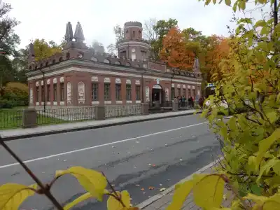 на Средней, 40 - 28