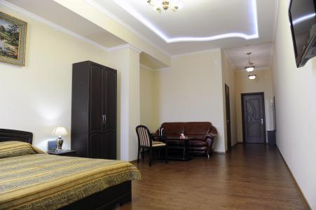 Арарат - 6
