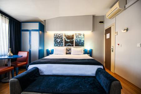Lapis Inn & Spa ( Ex. Ambassador) - 2