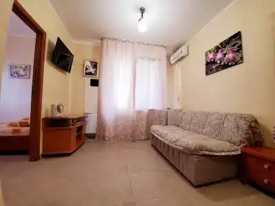 Злата - 19